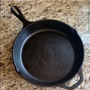 11” cast iron skillet